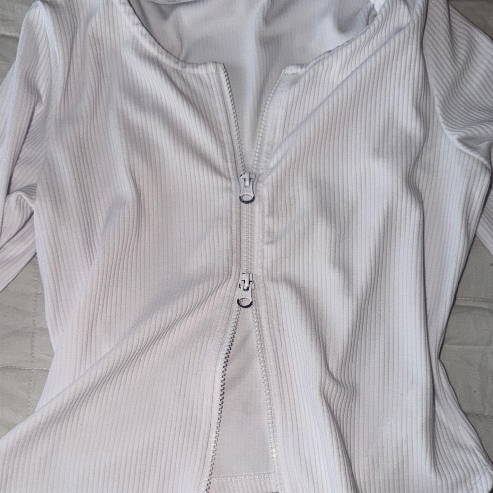 Alo Ribbed Zip-Up Long Sleeve Jacket - Picture 4 of 5